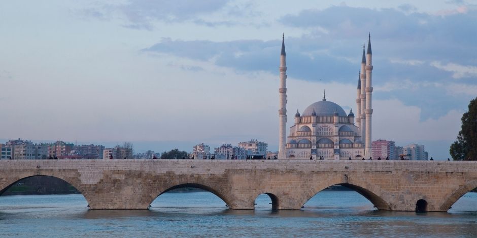 Adana'yı Bir Uçtan Diğerine Keşfet!